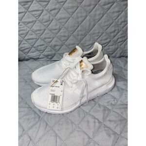 Adidas Swift Run White Low Top Lace Up Running Shoes Womens Size 8